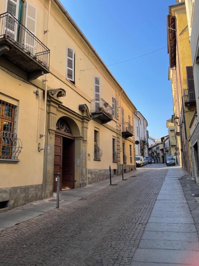 Bon Bon Apartamento Asti Exterior foto