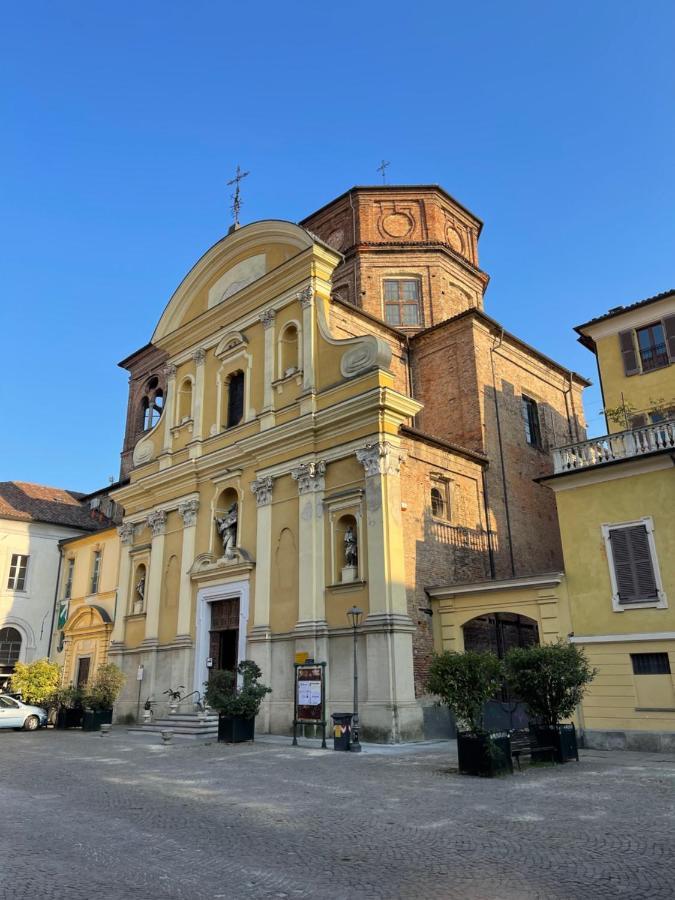 Bon Bon Apartamento Asti Exterior foto